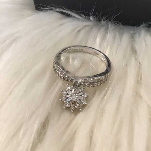 NWT Diamond Treasures SS 0.50TCW Diamond Sun Dangle Charm Crisscross Ring - Picture 13 of 16